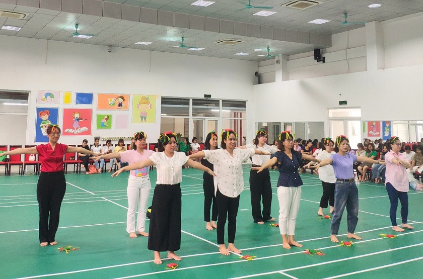 Phòng GDĐT quận Thanh Xuân bồi dưỡng chuyên đề “Kể chuyện sáng tạo và vận động sáng tạo”