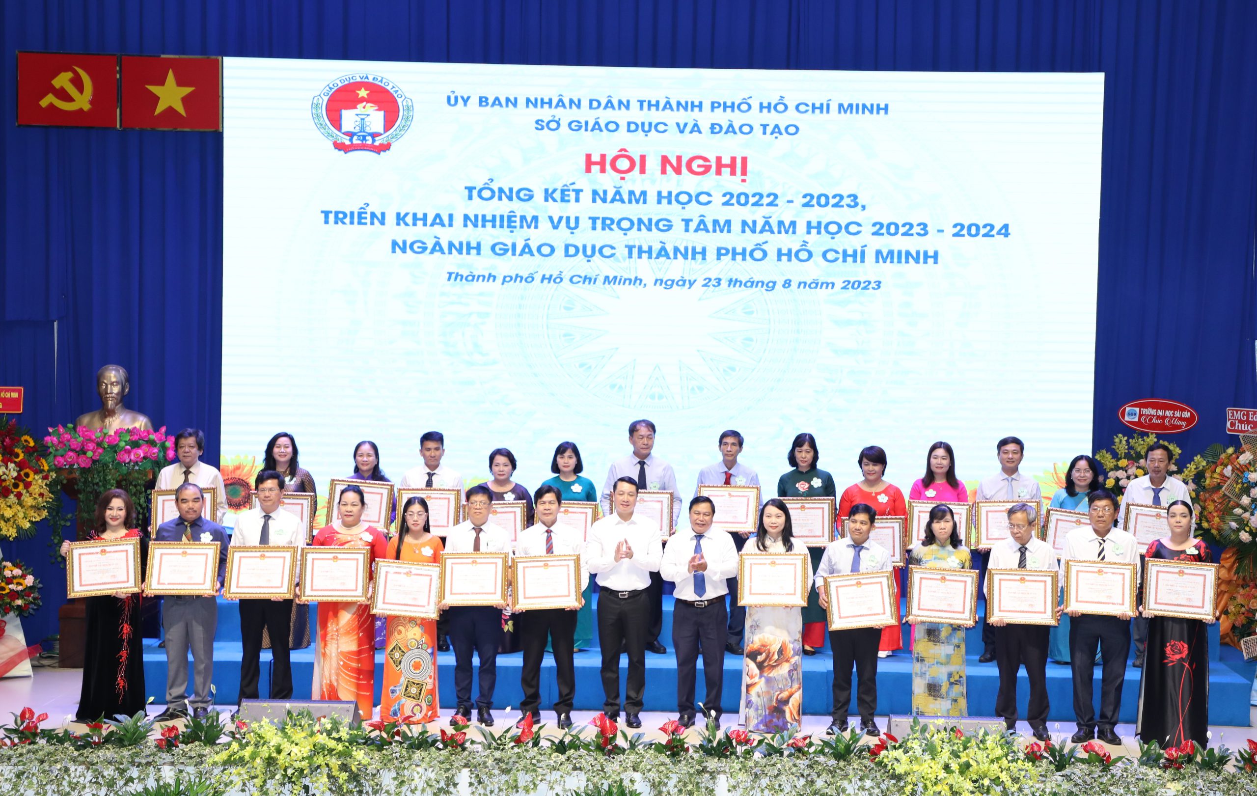 Phát huy vai trò và tiếng nói của đội ngũ nhà giáo trong các nhà trường