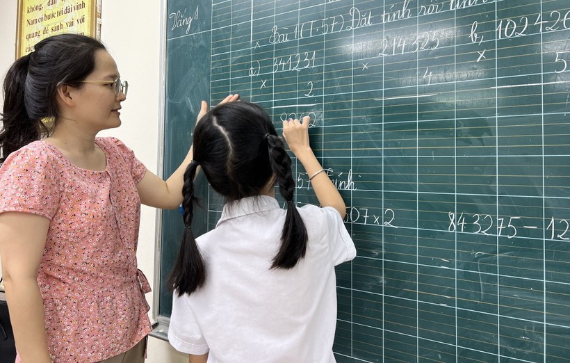 Hà Nội yêu cầu không chèn giờ dạy liên kết vào chính khóa