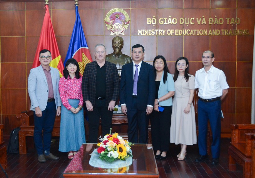 Thúc đẩy hợp tác phát triển nhân lực cho ngành công nghiệp chip bán dẫn