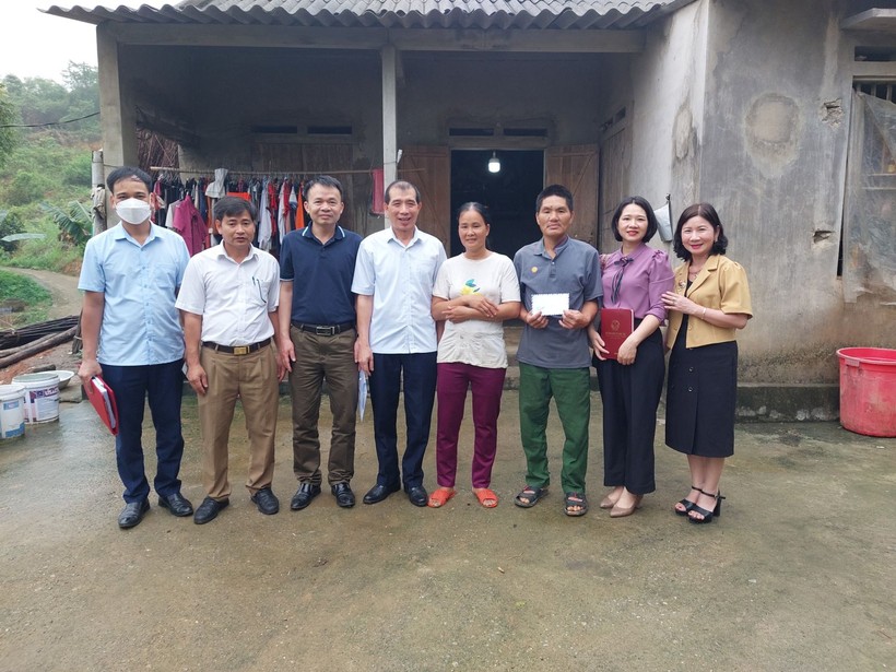 Huyện miền núi nỗ lực xoá mù chữ góp phần xoá đói giảm nghèo