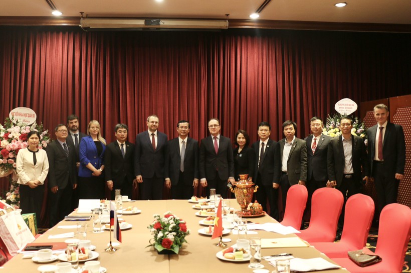 Tăng cường hợp tác giáo dục đại học giữa Việt Nam và Liên bang Nga