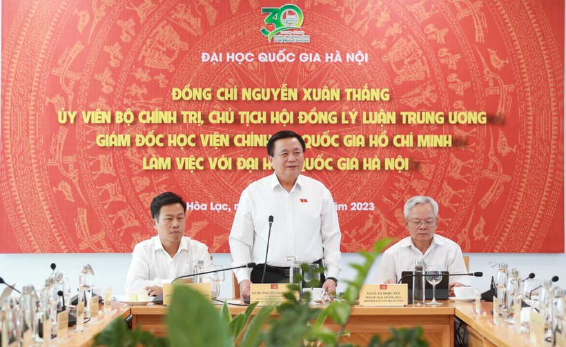 Đại học Quốc gia Hà Nội tiên phong trong nghiên cứu, đề xuất đường lối của Đảng