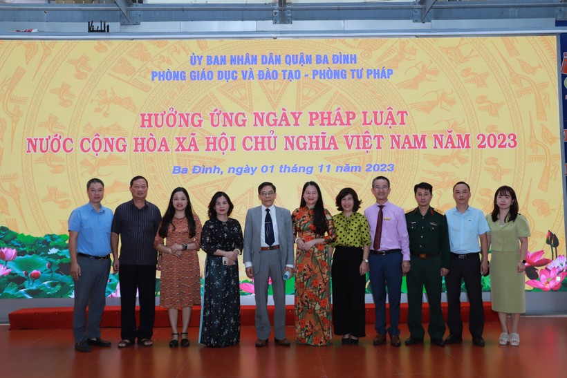 Nâng cao ý thức hiểu biết pháp luật cho học sinh Thủ đô