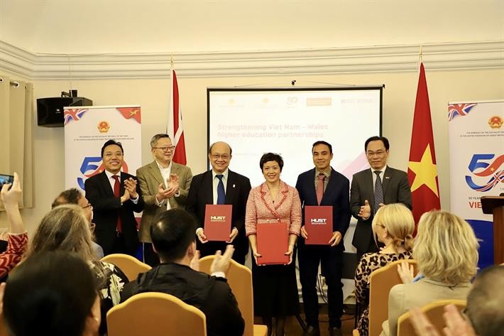 Nâng tầm hợp tác giáo dục Đại học Việt Nam – Vương quốc Anh