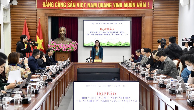 Hội nghị toàn quốc về phát triển các ngành công nghiệp văn hóa