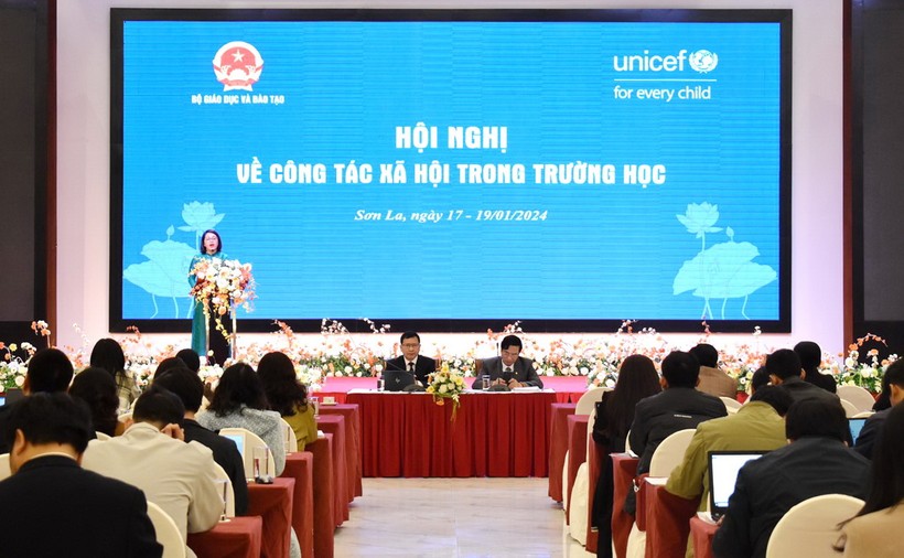 Gần 10 nghìn giáo viên dự tập huấn kỹ năng công tác xã hội trong trường học