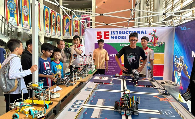 STEM TRONG TRƯỜNG HỌC: Thỏa sức sáng tạo với công nghệ và STEM