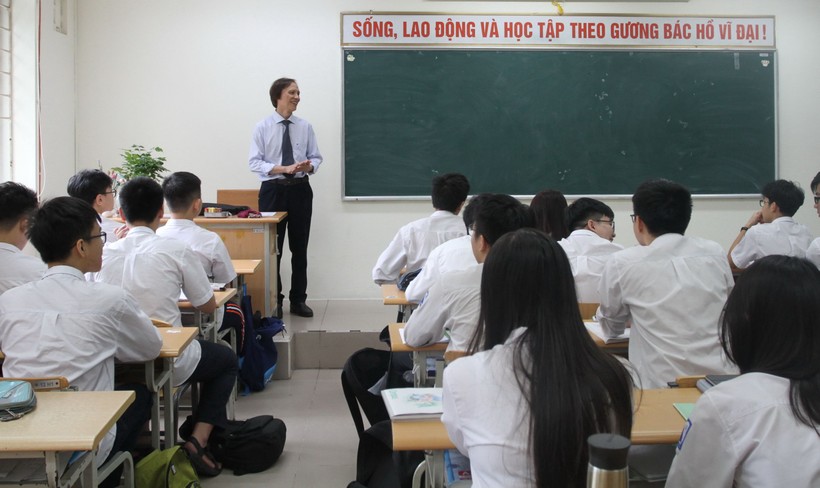 Đầu tư cho học sinh trường chuyên: Ươm mầm tài năng