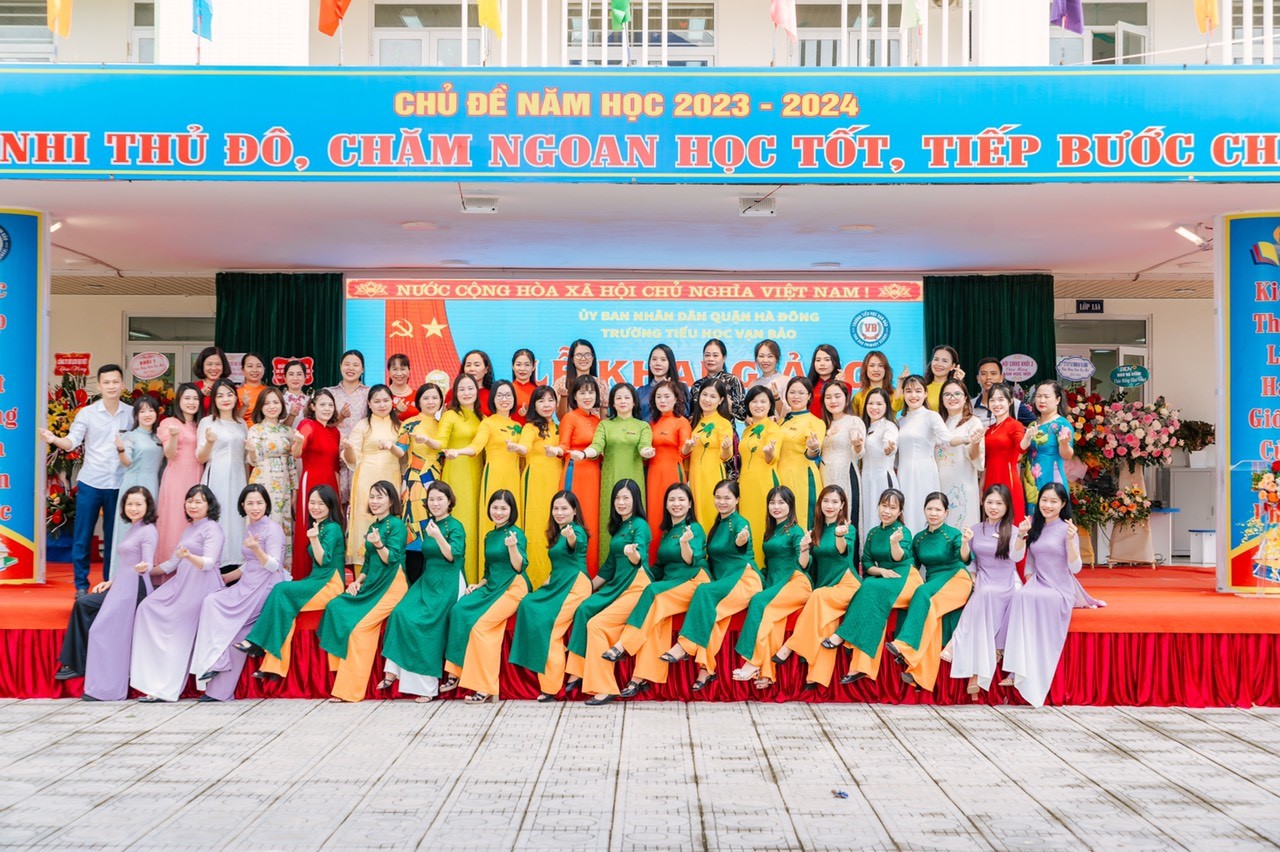 TRƯỜNG TIỂU HỌC VẠN BẢO:  “KHÔNG NGỪNG ĐỔI MỚI, NÂNG CAO CHẤT LƯỢNG GIÁO DỤC TOÀN DIỆN”