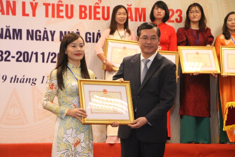 Ban hành quy chế hoạt động Hội đồng Thi đua – Khen thưởng ngành Giáo dục