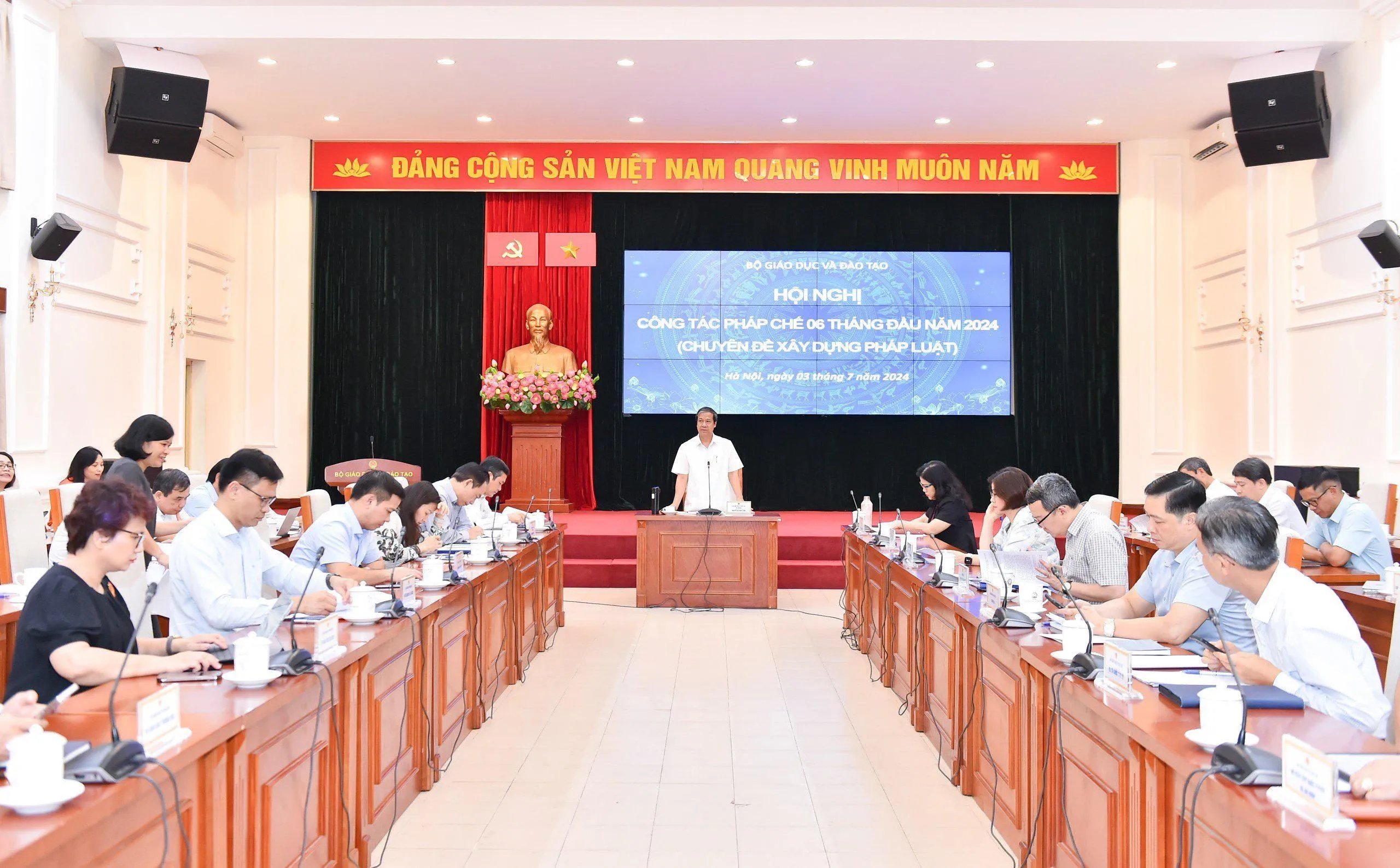 Tăng cường chất lượng văn bản quy phạm pháp luật, thúc đẩy đổi mới giáo dục