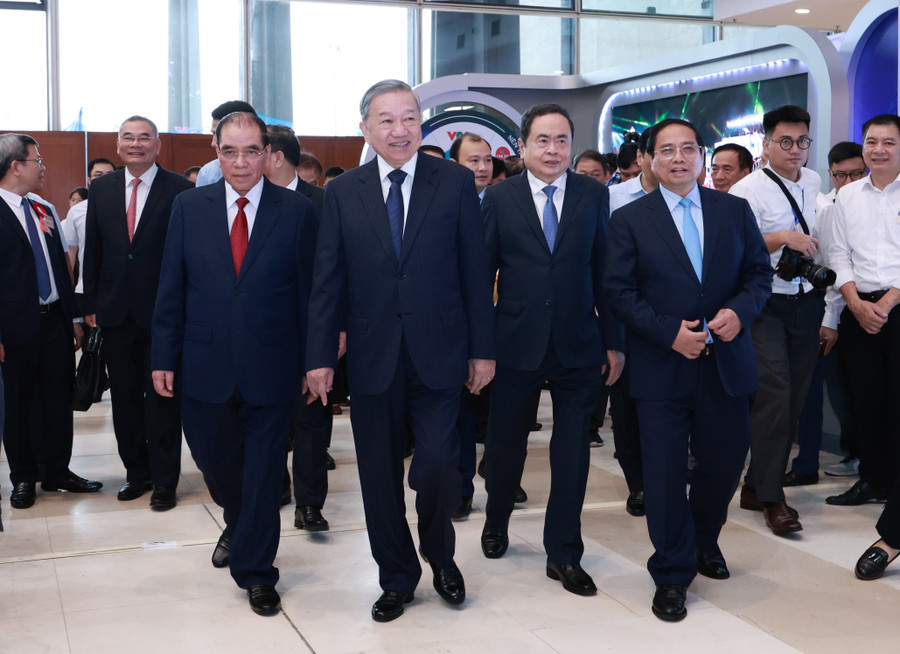 Tổng Bí thư dự Lễ kỷ niệm 100 năm ngày Báo chí cách mạng Việt Nam