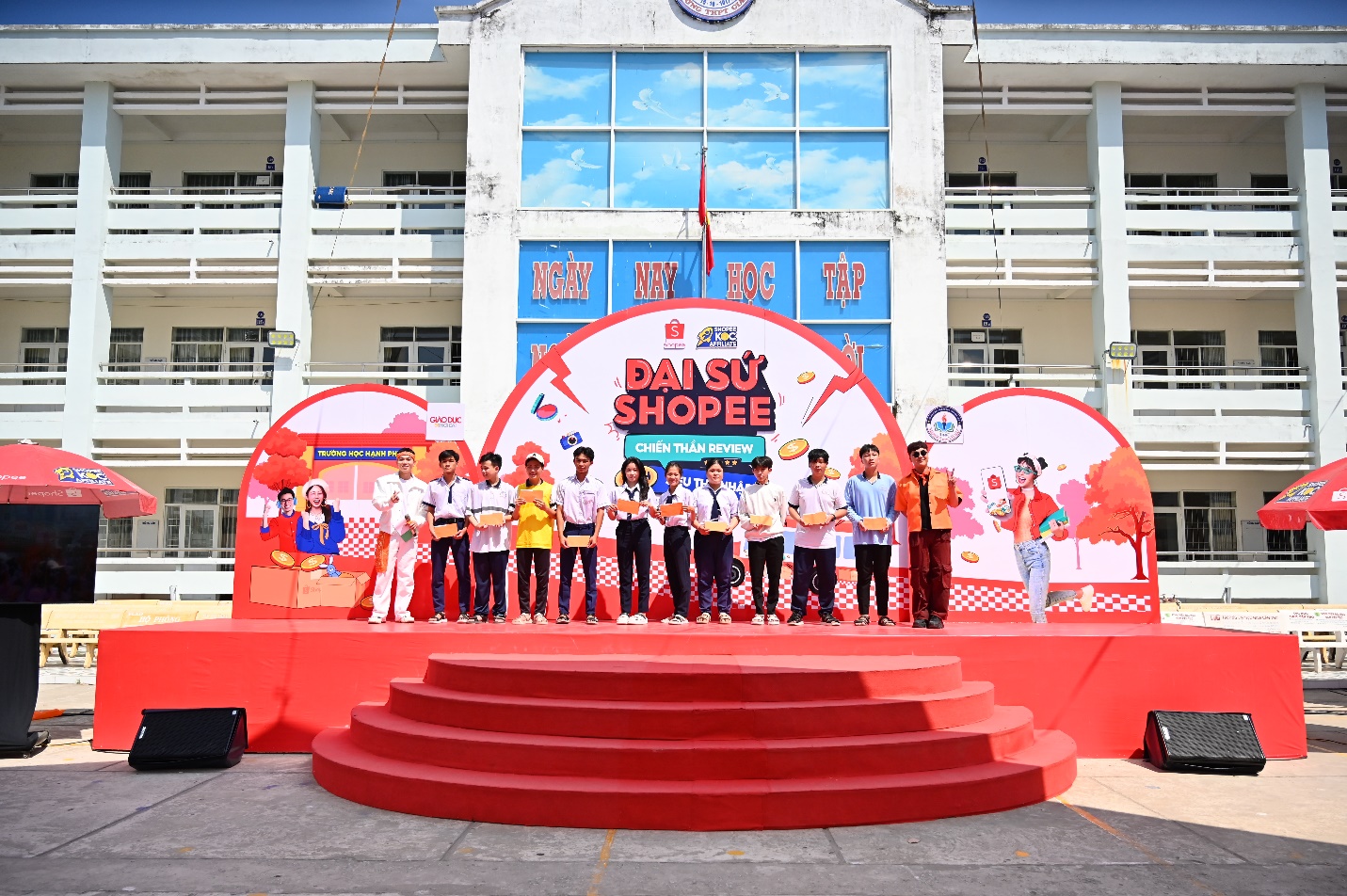 “Trường Học Hạnh Phúc” gameshow giải trí dành cho học sinh THPT