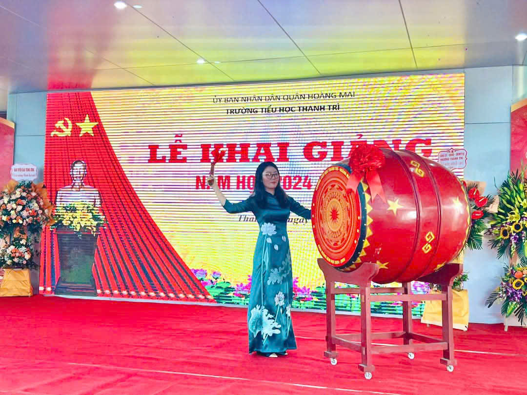 CÔ NGUYỄN THỊ PHƯƠNG LIÊN – NGƯỜI THUYỀN TRƯỞNG TÂM HUYẾT – TẤM GƯƠNG SÁNG CỦA TRƯỜNG TIỂU HỌC THANH TRÌ