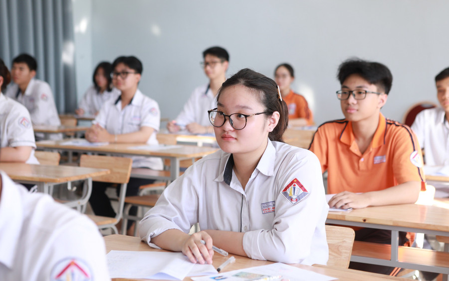 Học sinh trường chuyên chính thức học chương trình riêng từ 15/10