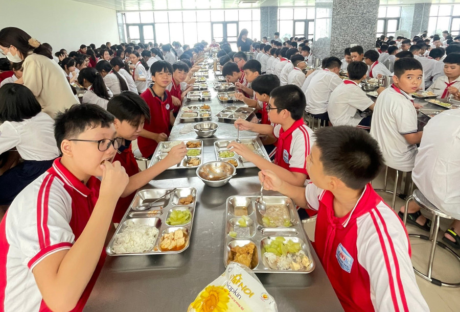 Rõ trách nhiệm, tăng kiểm soát an toàn thực phẩm học đường vì sức khỏe học sinh