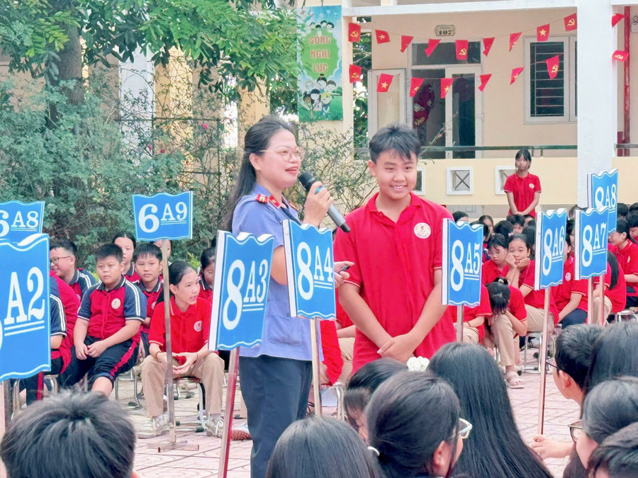 Giúp học sinh nhận diện các thủ đoạn lừa đảo, bắt cóc online